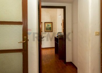 Hall / corridoio - Casa semi indipendente Via Alfieri
 
39, Lentini - foto 7