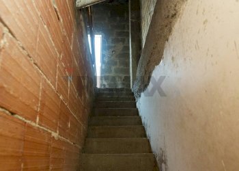 Scale - Casa semi indipendente Via Alfieri
 
39, Lentini - foto 14