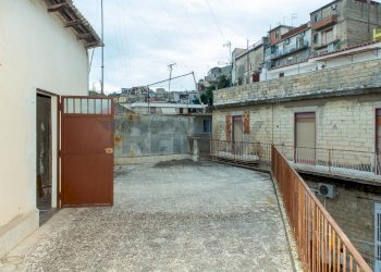 Terrazza - Casa semi indipendente Via Alfieri
 
39, Lentini - foto 16