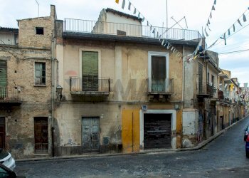 Edificio all\'aperto - Casa semi indipendente Via Alfieri
 
39, Lentini - foto 21