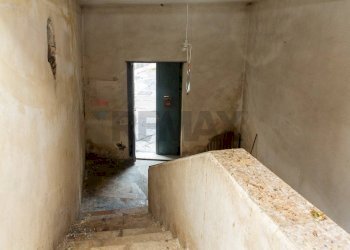 Scale - Casa semi indipendente Via Alfieri
 
39, Lentini - foto 22