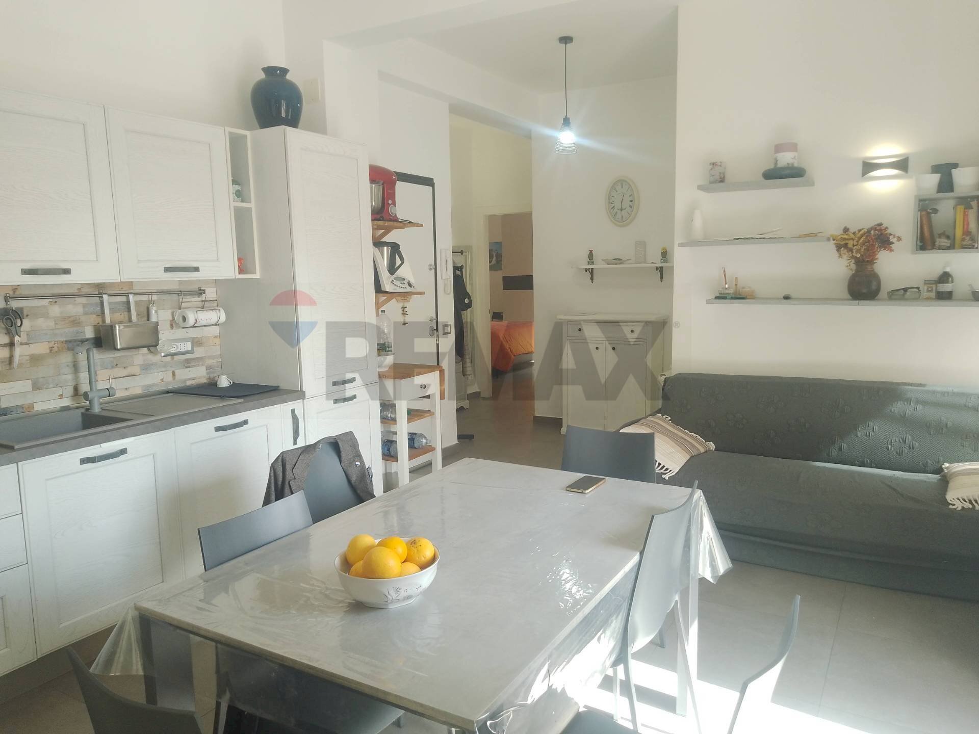 Sala da pranzo - Three-room apartment Via J. F. Kennedy
 
11, Sant'Agata Li Battiati - photo 2