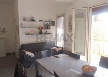 Sala da pranzo - Trilocale Via J. F. Kennedy
 
11, Sant'Agata Li Battiati - foto 1