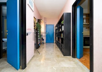 Hall / corridoio - Three-room apartment Via Delle Ande
 
10, Milano - photo 3