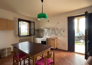 Sala da pranzo - Trilocale Serra de' Conti - foto 3