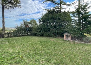 Giardino - Trilocale Serra de' Conti - foto 11