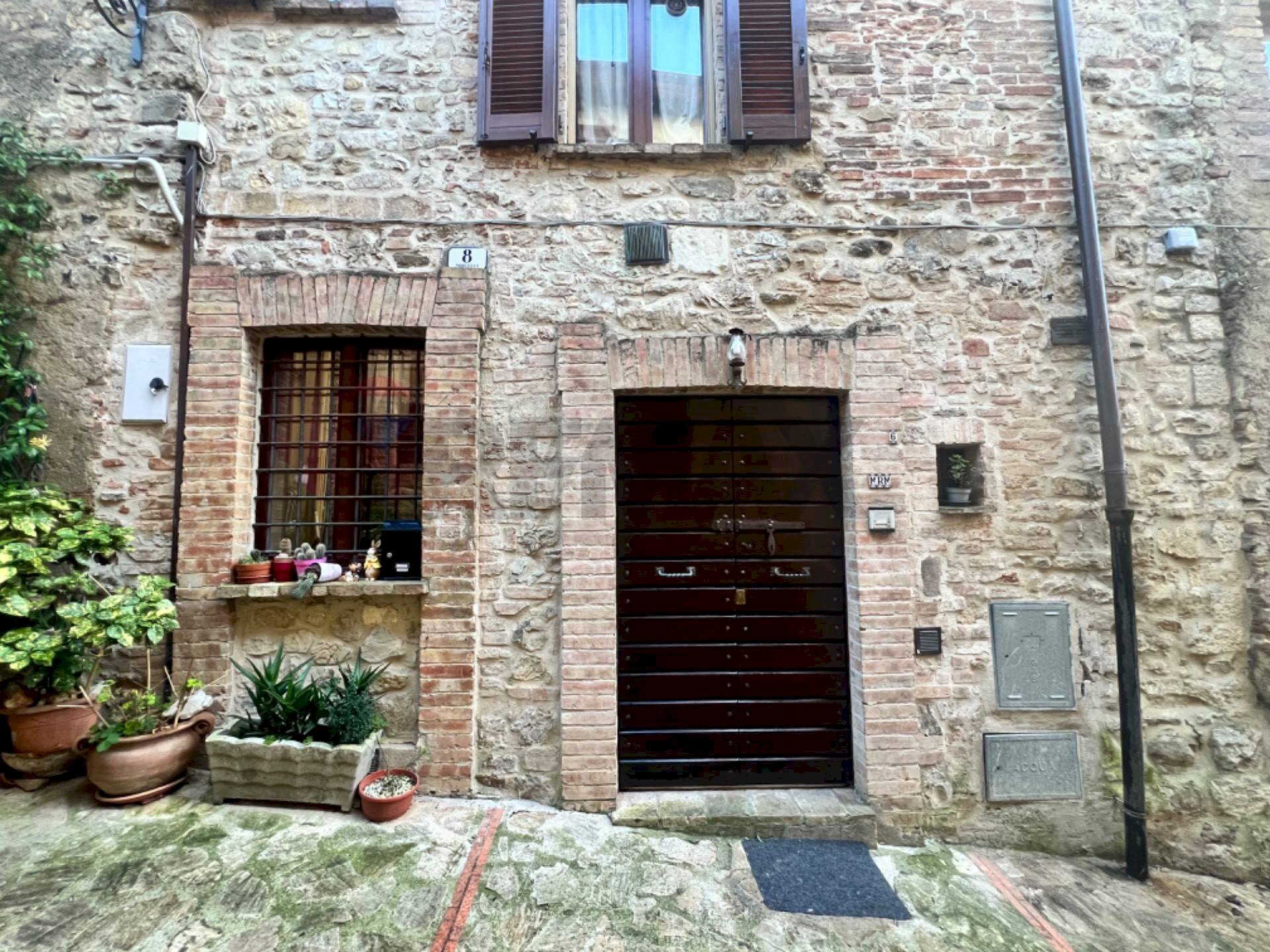 Casa all\'aperto - Casa semi indipendente VIA DEL PRIORATO n. 6/8
 
6/8, Marsciano - foto 1