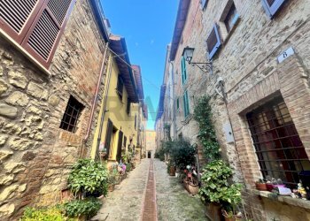 Edificio all\'aperto - Casa semi indipendente VIA DEL PRIORATO n. 8
 
8, Marsciano - foto 14