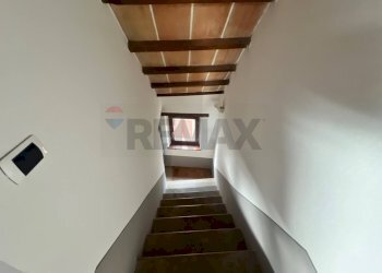 Scale - Casa semi indipendente VIA DEL PRIORATO n. 8
 
8, Marsciano - foto 46