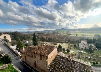 Vista delle montagne - Casa semi indipendente VIA DEL PRIORATO n. 8
 
8, Marsciano - foto 49