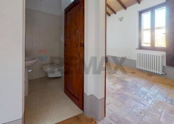 Bagno - Casa semi indipendente VIA DEL PRIORATO n. 8
 
8, Marsciano - foto 9