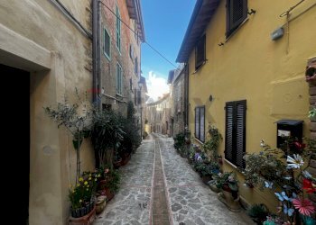 Edificio all\'aperto - Casa semi indipendente VIA DEL PRIORATO n. 8
 
8, Marsciano - foto 31