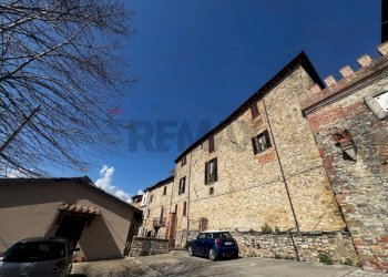 Edificio all\'aperto - Casa semi indipendente VIA DEL PRIORATO n. 8
 
8, Marsciano - foto 45