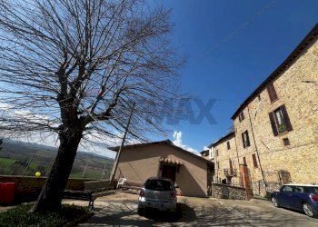 Edificio all\'aperto - Casa semi indipendente VIA DEL PRIORATO n. 8
 
8, Marsciano - foto 46