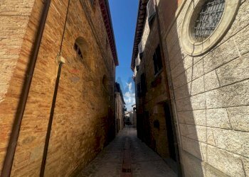 Edificio all\'aperto - Casa semi indipendente VIA DEL PRIORATO n. 8
 
8, Marsciano - foto 52