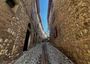 Edificio all\'aperto - Casa semi indipendente VIA DEL PRIORATO n. 8
 
8, Marsciano - foto 62