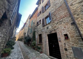 Edificio all\'aperto - Casa semi indipendente VIA DEL PRIORATO n. 8
 
8, Marsciano - foto 64