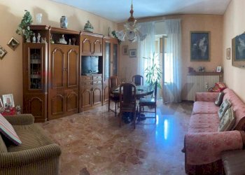 Sala da pranzo - Appartamento Via Roma
 
18, Calascibetta - foto 1