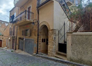 Edificio all\'aperto - Appartamento Via Roma
 
18, Calascibetta - foto 6