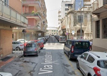 Edificio all\'aperto - Locale Commerciale Via Industriale
 
13, Messina - foto 2