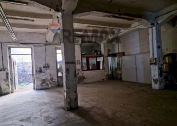 Parcheggio - Locale Commerciale Via Industriale
 
13, Messina - foto 10