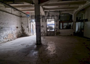 Parcheggio - Locale Commerciale Via Industriale
 
13, Messina - foto 13