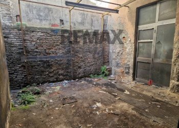 Casa all\'aperto - Locale Commerciale Via Industriale
 
13, Messina - foto 16