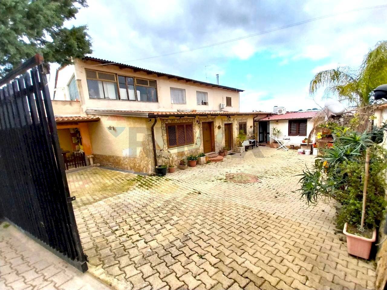 Casa all\'aperto - Casa semi indipendente Contrada Costa Pisone
int.2 piano terra, Augusta - foto 2