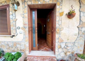 Edificio all\'aperto - Casa semi indipendente Contrada Costa Pisone
 
int.2 piano terra, Augusta - foto 4