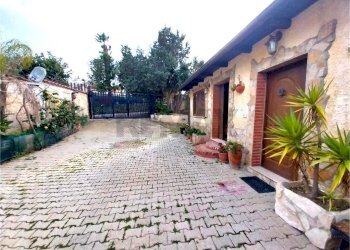 Terrazza - Casa semi indipendente Contrada Costa Pisone
 
int.2 piano terra, Augusta - foto 30