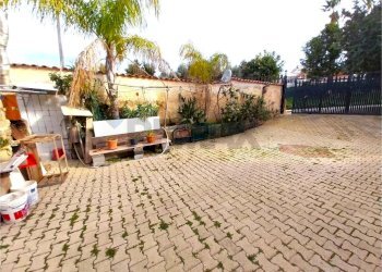 Terrazza - Casa semi indipendente Contrada Costa Pisone
 
int. 2 piano terra, Augusta - foto 4