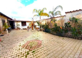 Terrazza - Casa semi indipendente Contrada Costa Pisone
 
int. 2 piano terra, Augusta - foto 5