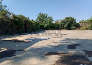 Edificio all\'aperto - Terreno agricolo Via santissimo crocifisso
 
Snc, San Giovanni la Punta - foto 18