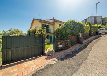 Casa all\'aperto - Villa via assisi prima traversa
 
9, Trecastagni - foto 2