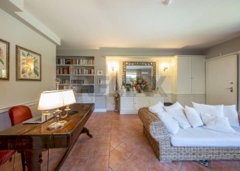 Soggiorno - Villa via assisi prima traversa
 
9, Trecastagni - foto 7