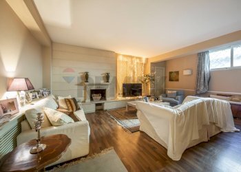 Soggiorno - Villa via assisi prima traversa
 
9, Trecastagni - foto 23