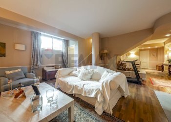 Soggiorno - Villa via assisi prima traversa
 
9, Trecastagni - foto 26