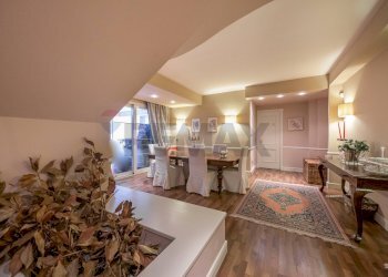 Sala da pranzo - Villa via assisi prima traversa
 
9, Trecastagni - foto 27