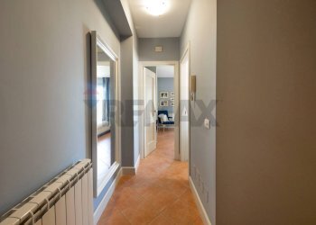 Hall / corridoio - Villa via assisi prima traversa
 
9, Trecastagni - foto 34