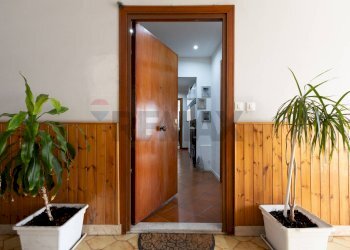 Hall / corridoio - Quadrilocale Via: Antonino Di San Giuliano, Sant'Agata Li Battiati - foto 2