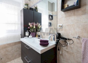 Bagno - Quadrilocale Via: Antonino Di San Giuliano, Sant'Agata Li Battiati - foto 28