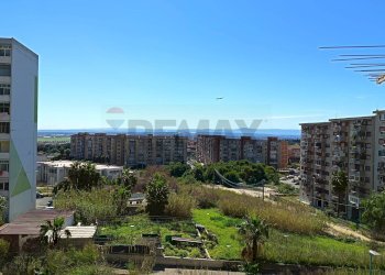 Edificio all\'aperto - Trilocale Viale Bummacaro
 
16, Catania - foto 1