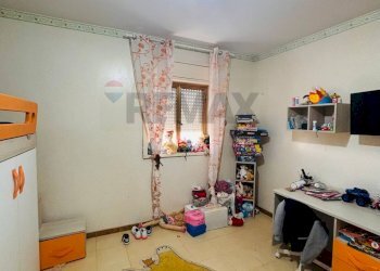 Camera / camera da letto - Appartamento via ticino
 
45, Melilli - foto 17