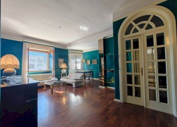 Soggiorno - Appartamento Via Mozzillo Iaccarino
 
8, Manfredonia - foto 1