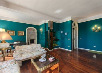 Soggiorno - Appartamento Via Mozzillo Iaccarino
 
8, Manfredonia - foto 4