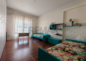 Camera / camera da letto - Appartamento Via Mozzillo Iaccarino
 
8, Manfredonia - foto 8