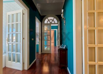 Hall / corridoio - Appartamento Via Mozzillo Iaccarino
 
8, Manfredonia - foto 16