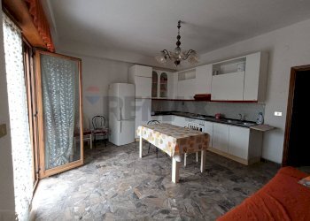 Cucina - Trilocale Via Umberto I
 
125, Ischitella - foto 1