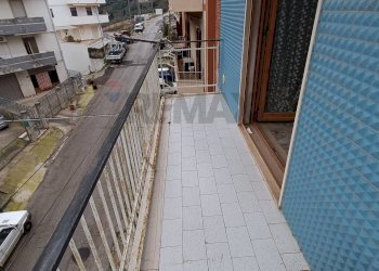 Balcone - Trilocale Via Umberto I
 
125, Ischitella - foto 4