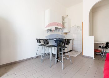 Sala da pranzo - Bilocale Via Antonio Picozzi
 
21, Milano - foto 6